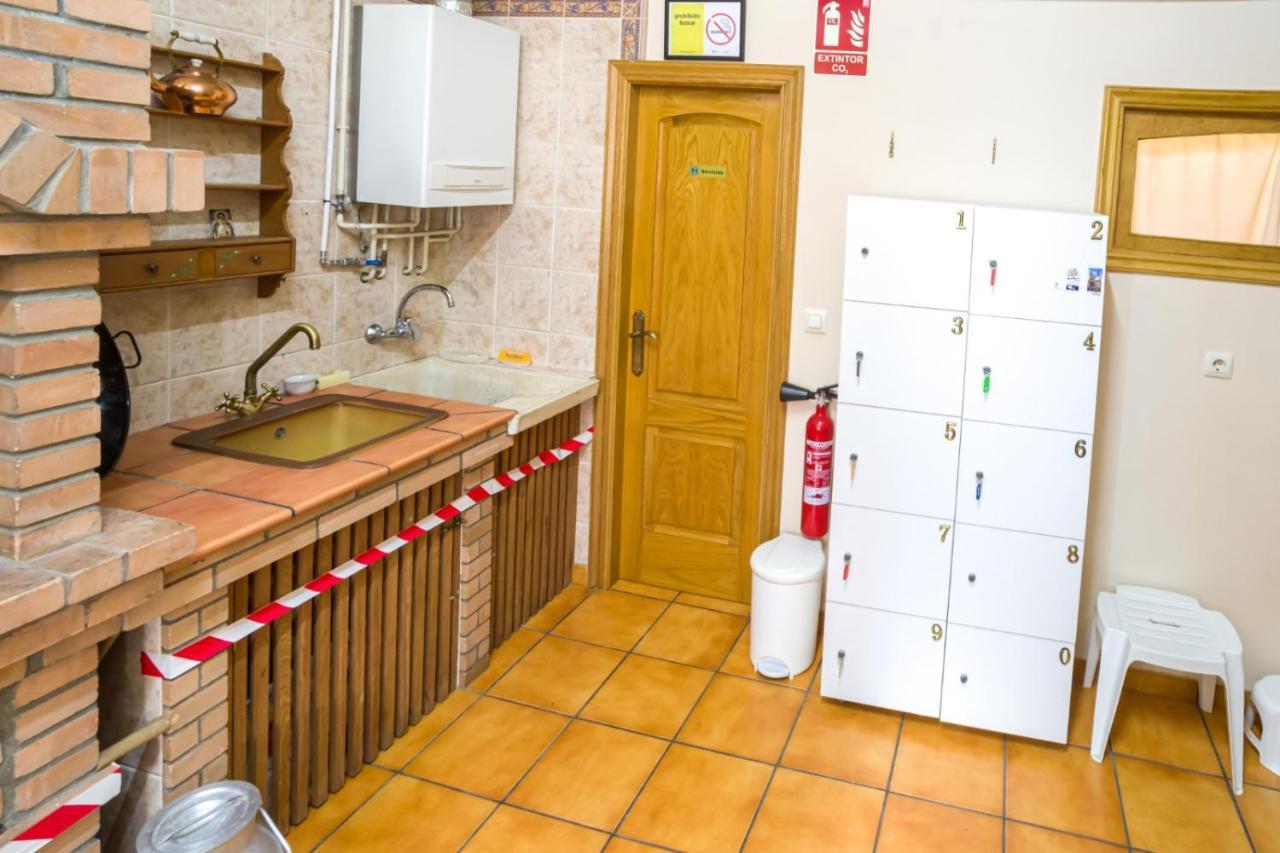 Хостел Albergue De Peregrinos Ultreia Et Suseia Сигуэйро Экстерьер фото
